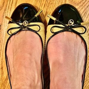 Michael  Kors black patent and wheat bow flat!